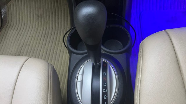 Second-hand 2015 Honda Amaze S i-VTEC for sale in Hyderabad-12