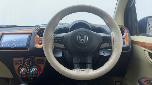 Second-hand 2015 Honda Amaze S i-VTEC for sale in Hyderabad-26
