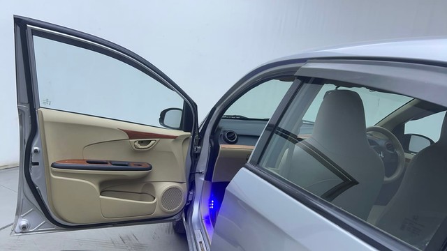 Second-hand 2015 Honda Amaze S i-VTEC for sale in Hyderabad-30