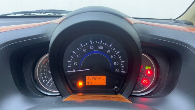 Second-hand 2015 Honda Amaze S i-VTEC for sale in Hyderabad-13