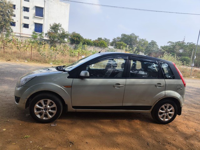 Second-hand 2012 Ford Figo Diesel Titanium for sale in Madurai-3