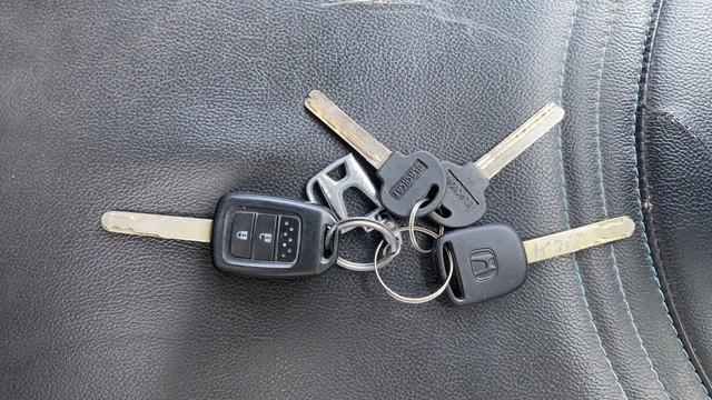 Second-hand 2015 Honda Jazz 1.2 S i VTEC for sale in Gulbarga-21