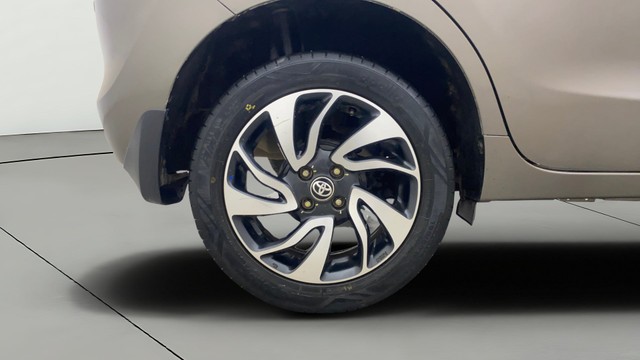 Second-hand 2019 Toyota Glanza V for sale in Gulbarga-25