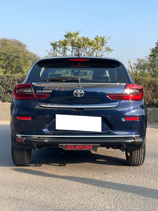 Second-hand 2024 Toyota Glanza V for sale in New Delhi-2