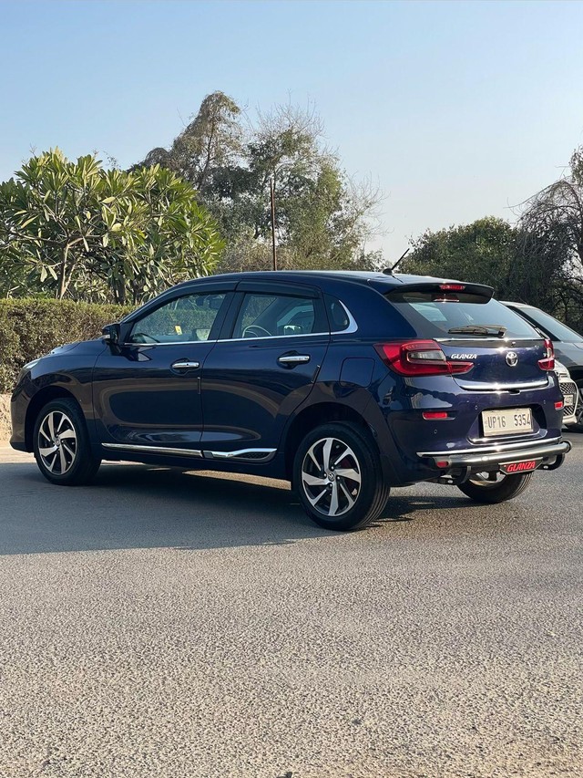 Second-hand 2024 Toyota Glanza V for sale in New Delhi-6