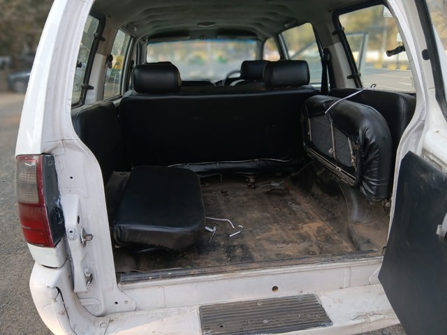 Second-hand 2006 Chevrolet Tavera LS B3 - 10 seats BSIII for sale in Ahmedabad-15