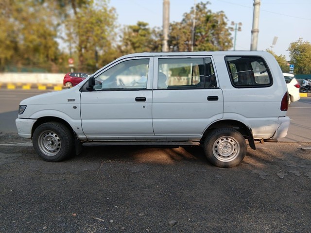 Second-hand 2006 Chevrolet Tavera LS B3 - 10 seats BSIII for sale in Ahmedabad-3