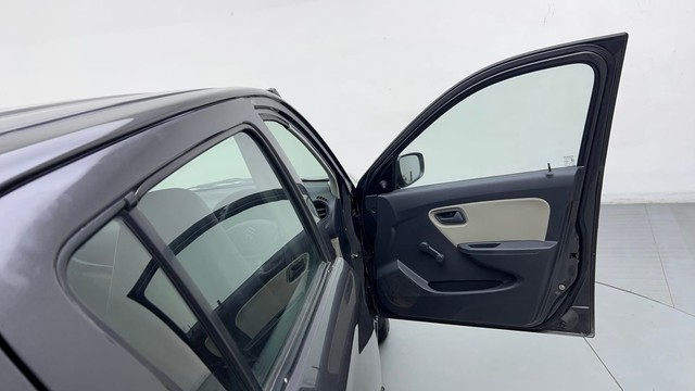 Second-hand 2016 Maruti Alto K10 LXI for sale in Ghaziabad-16