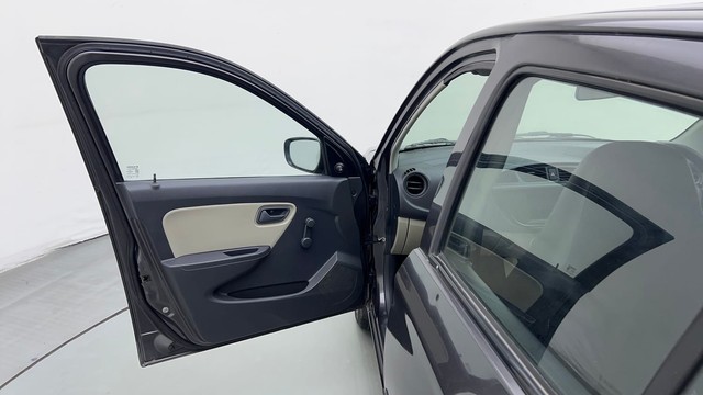 Second-hand 2016 Maruti Alto K10 LXI for sale in Ghaziabad-27