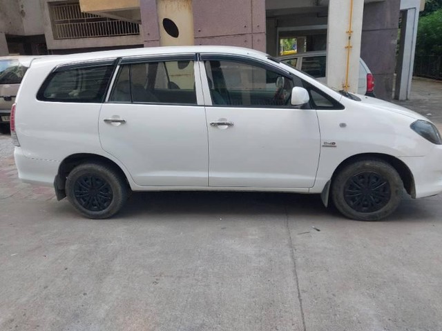 Second-hand 2011 Toyota Innova 2.5 GX 8 STR for sale in Ahmedabad-1