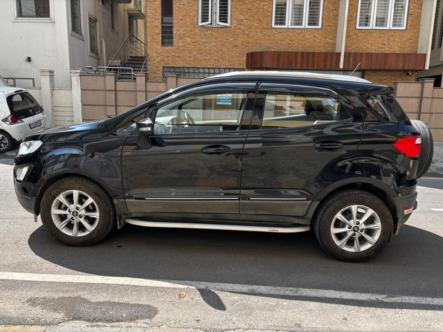 Second-hand 2021 Ford Ecosport Titanium Diesel for sale in Bangalore-2