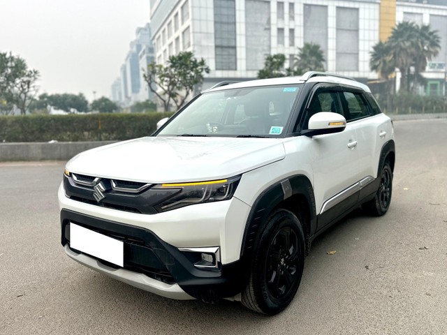 Second-hand 2024 Maruti Brezza Zxi AT for sale in New Delhi-4