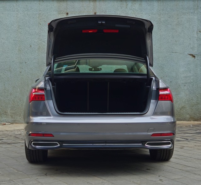 Second-hand 2021 Audi A6 45 TFSI Technology WO Matrix BSVI for sale in Mumbai-17