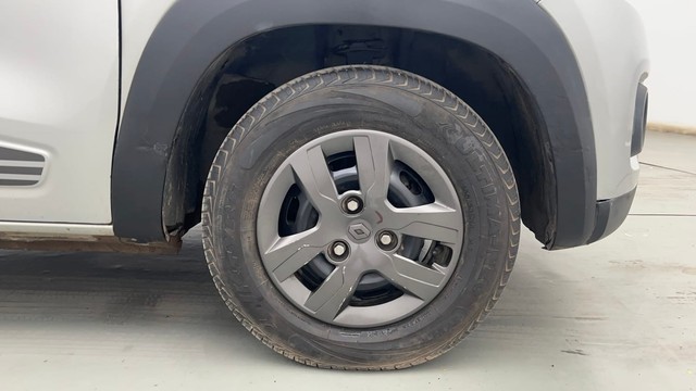 Second-hand 2018 Renault KWID 1.0 RXT AMT Opt for sale in Kolkata-17