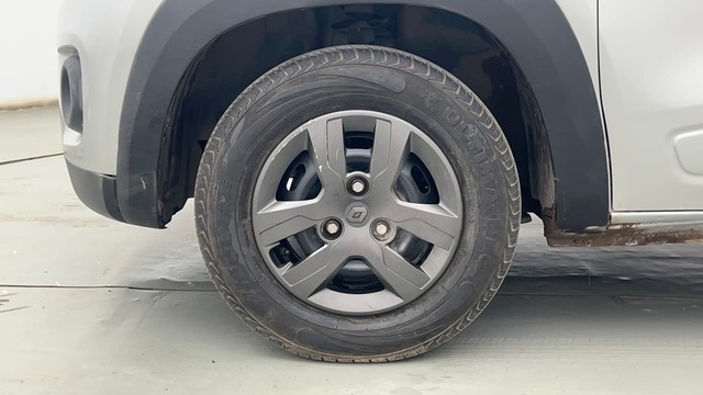 Second-hand 2018 Renault KWID 1.0 RXT AMT Opt for sale in Kolkata-20