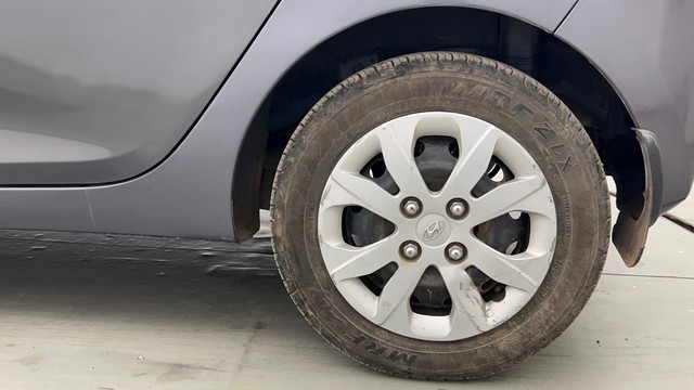 Second-hand 2017 Hyundai EON Magna for sale in Kolkata-19