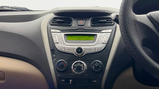 Second-hand 2017 Hyundai EON Magna for sale in Kolkata-37