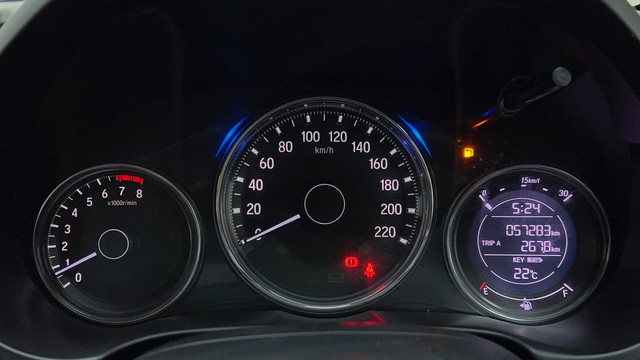 Second-hand 2021 Honda City 1.5 V MT Exclusive for sale in Gurgaon-13