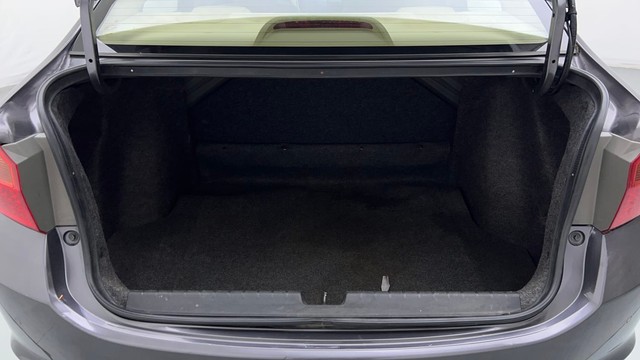 Second-hand 2021 Honda City 1.5 V MT Exclusive for sale in Gurgaon-9