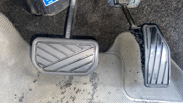 Second-hand 2019 Maruti Swift VXI AMT for sale in Gulbarga-14