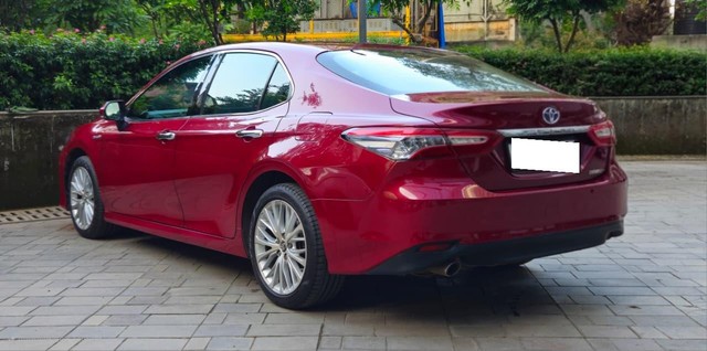 Second-hand 2019 Toyota Camry Hybrid 2.5 for sale in Mumbai-12