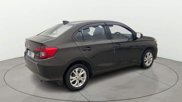 Second-hand 2021 Honda Amaze VX CVT Petrol for sale in Gulbarga-2