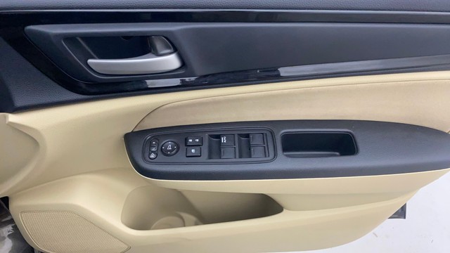 Second-hand 2021 Honda Amaze VX CVT Petrol for sale in Gulbarga-17