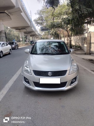 300 Used Maruti Swift in Delhi