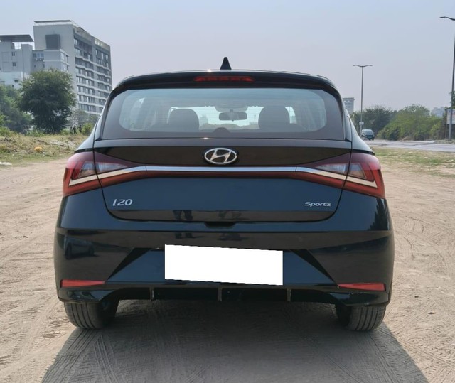 Second-hand 2021 Hyundai i20 Sportz BSVI for sale in Vadodara-2