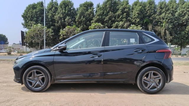 Second-hand 2021 Hyundai i20 Sportz BSVI for sale in Vadodara-3