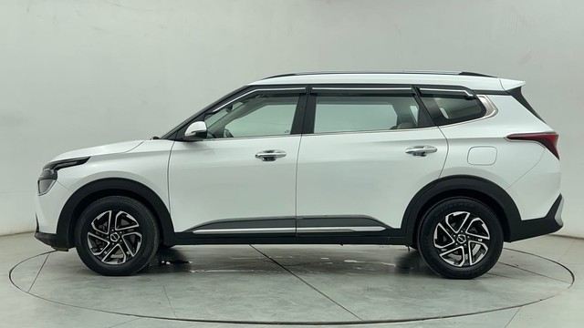 Second-hand 2022 Kia Carens Luxury Plus DCT 6 STR for sale in Chennai-6