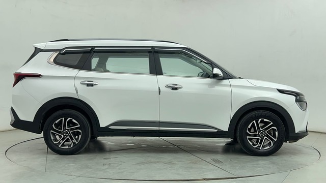 Second-hand 2022 Kia Carens Luxury Plus DCT 6 STR for sale in Chennai-2