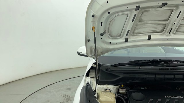 Second-hand 2022 Kia Carens Luxury Plus DCT 6 STR for sale in Chennai-28