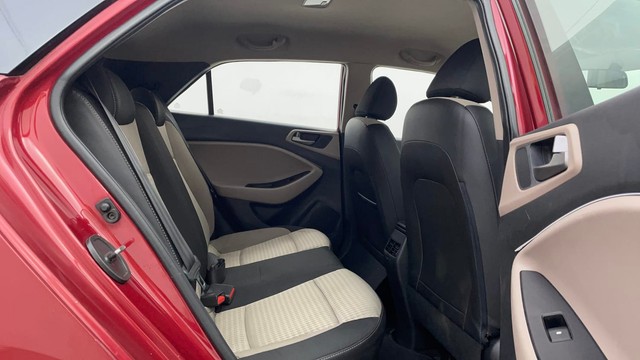 Second-hand 2018 Hyundai i20 Petrol CVT Asta for sale in Chennai-32