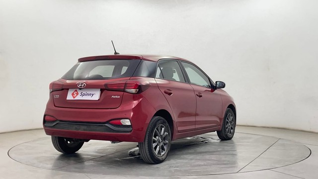 Second-hand 2018 Hyundai i20 Petrol CVT Asta for sale in Chennai-3