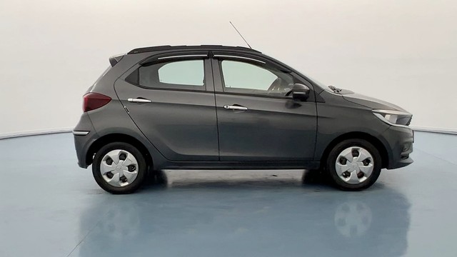 Second-hand 2020 Tata Tiago 1.2 Revotron XT for sale in Lucknow-2