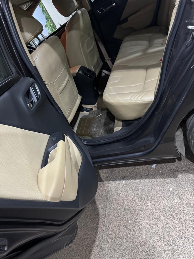 Second-hand 2019 Honda City i-VTEC CVT VX for sale in New Delhi-11