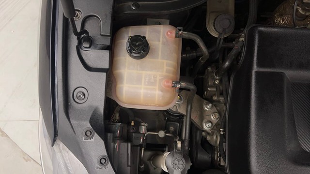 Second-hand 2022 Mahindra XUV700 AX7 Diesel AT Luxury Pack BSVI for sale in Chandigarh-38