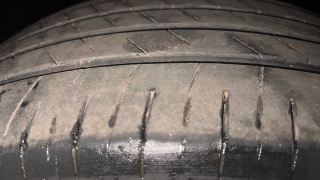 Second-hand 2022 Mahindra XUV700 AX7 Diesel AT Luxury Pack BSVI for sale in Chandigarh-24