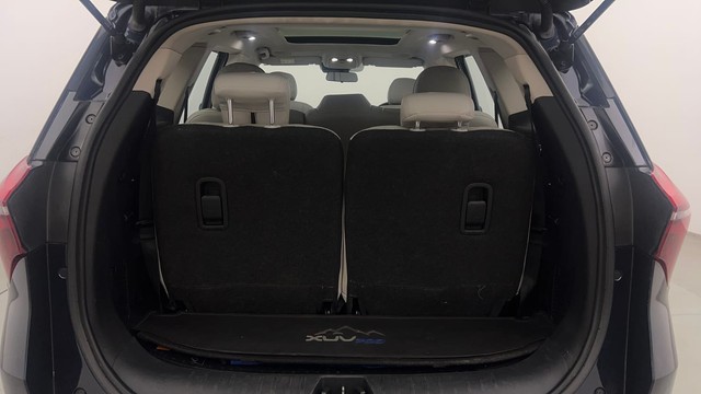 Second-hand 2022 Mahindra XUV700 AX7 Diesel AT Luxury Pack BSVI for sale in Chandigarh-9