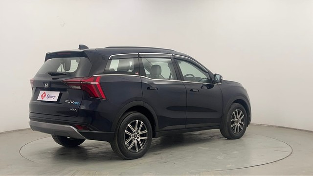 Second-hand 2022 Mahindra XUV700 AX7 Diesel AT Luxury Pack BSVI for sale in Chandigarh-3