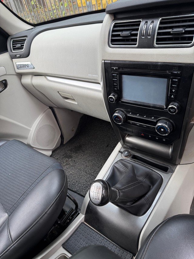 Second-hand 2018 Mahindra Scorpio S11 BSIV for sale in New Delhi-4