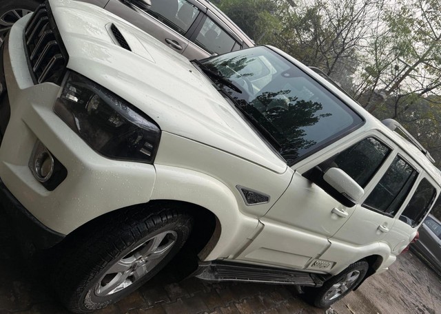 Second-hand 2018 Mahindra Scorpio S11 BSIV for sale in New Delhi-8