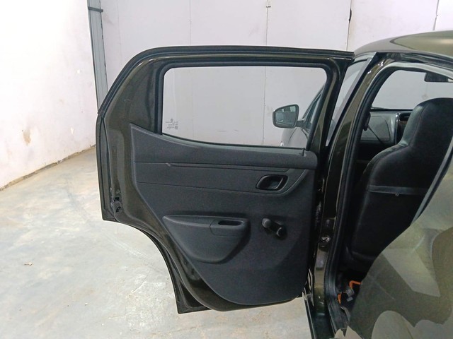 Second-hand 2016 Renault KWID RXT for sale in Kochi-35