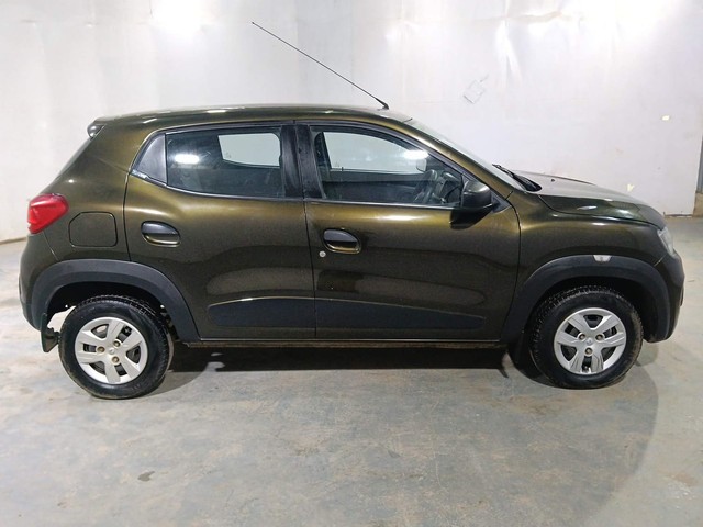 Second-hand 2016 Renault KWID RXT for sale in Kochi-2