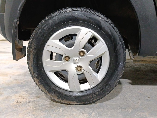 Second-hand 2016 Renault KWID RXT for sale in Kochi-18