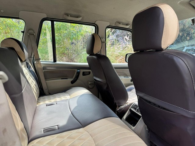 Second-hand 2017 Mahindra Scorpio Intelli Hybrid S6 Plus for sale in Hyderabad-7