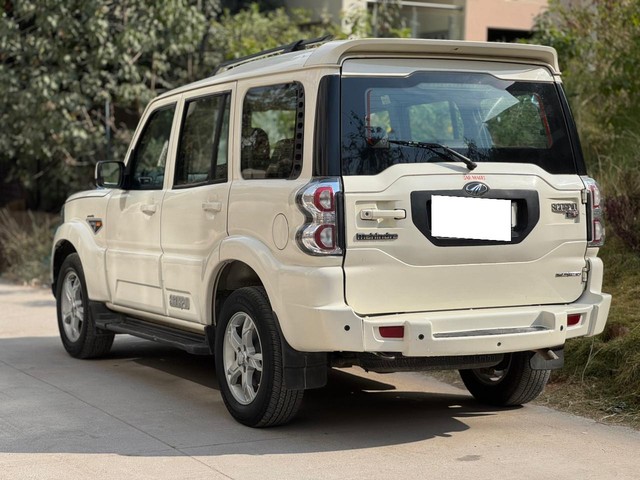 Second-hand 2017 Mahindra Scorpio Intelli Hybrid S6 Plus for sale in Hyderabad-9