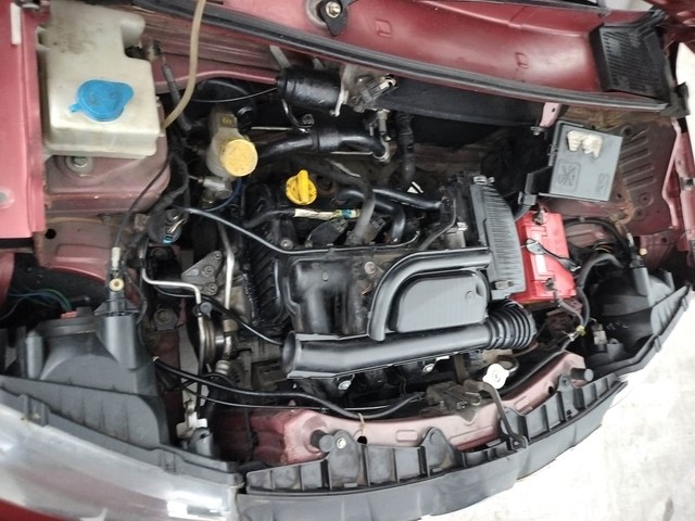 Second-hand 2016 Renault KWID 1.0 RXT Opt for sale in Coimbatore-31