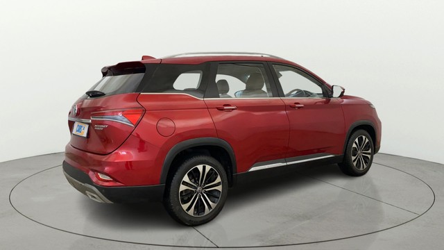 Second-hand 2021 MG Hector Plus Select Diesel MT 7 STR for sale in Gurgaon-2